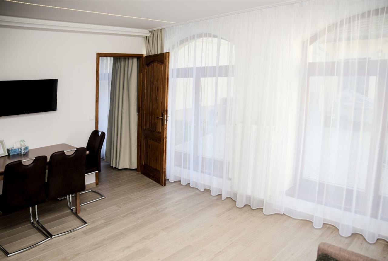Centrum Apartman Cegléd Eksteriør bilde